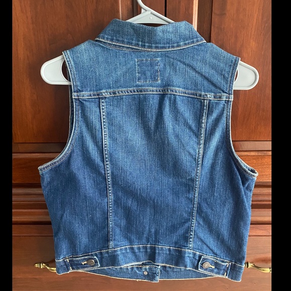 Old navy jean vest - Picture 2 of 2